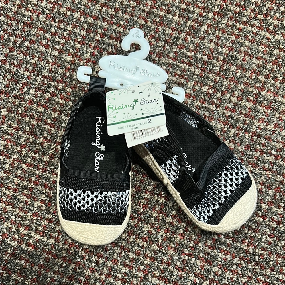 NWT Rising Star 6-9 Month Baby Girl shoes